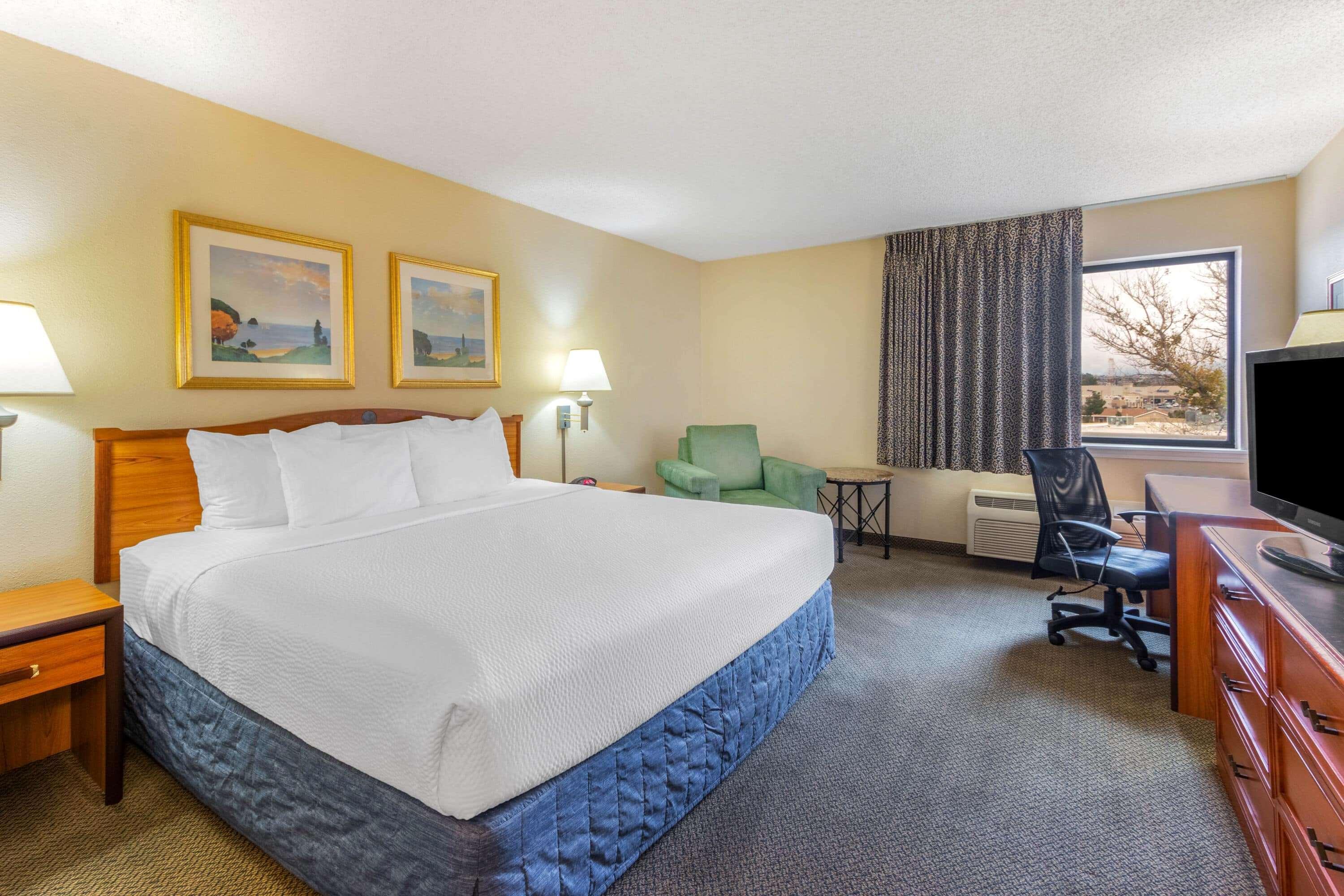 La Quinta & By Wyndham Cruces Organ Mountain 3*